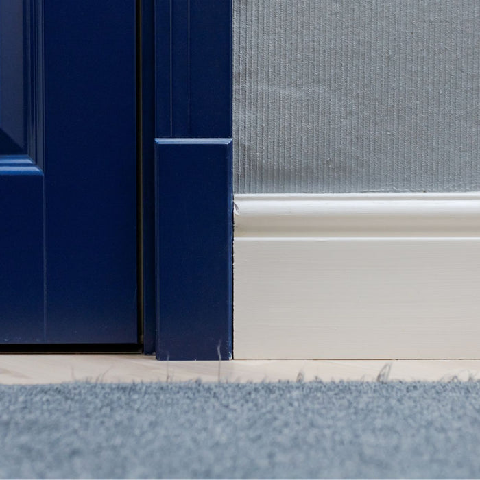 Does Skirting Need To Touch The Floor?